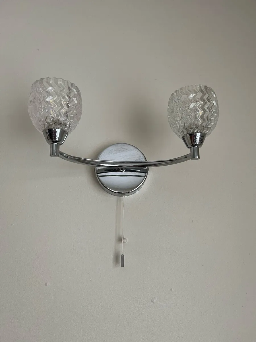 Wall and ceiling lights - Image 2