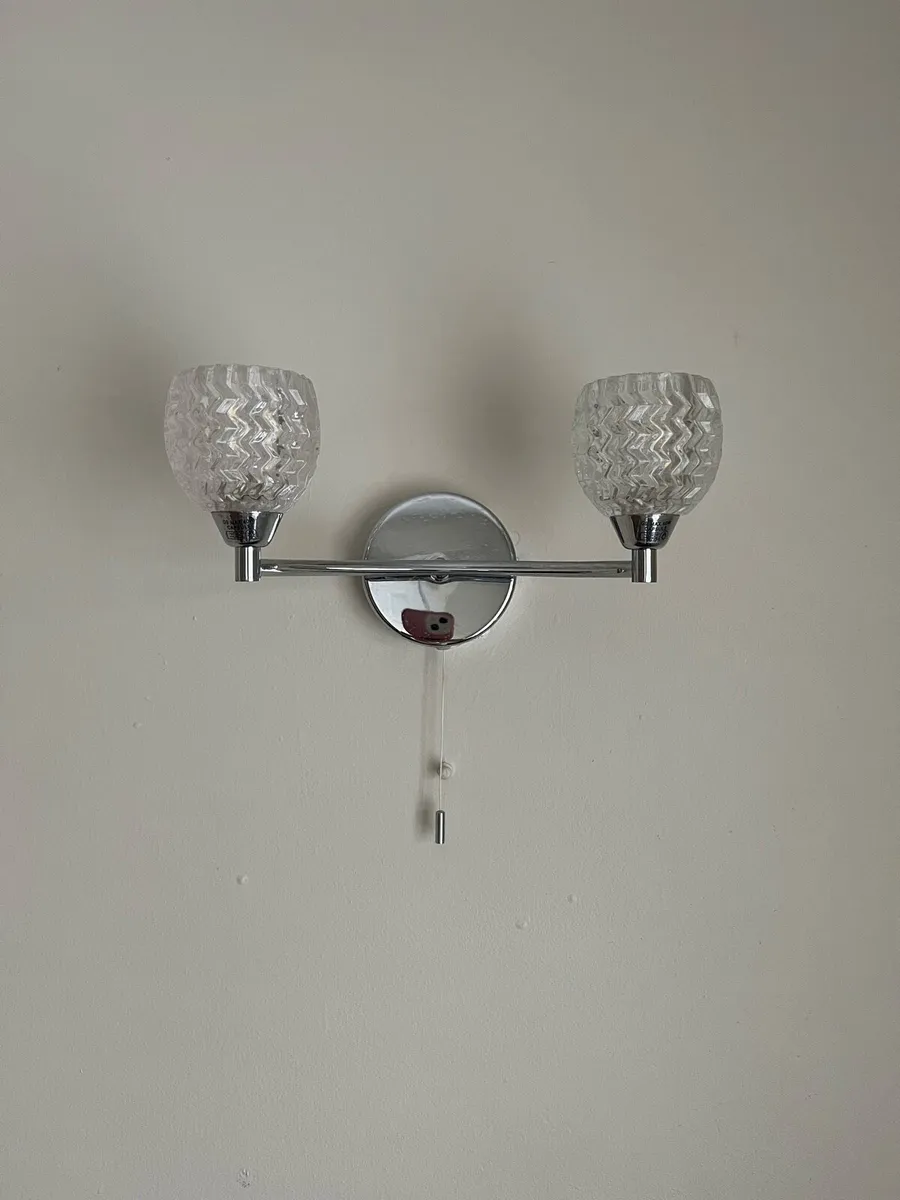 Wall and ceiling lights - Image 3
