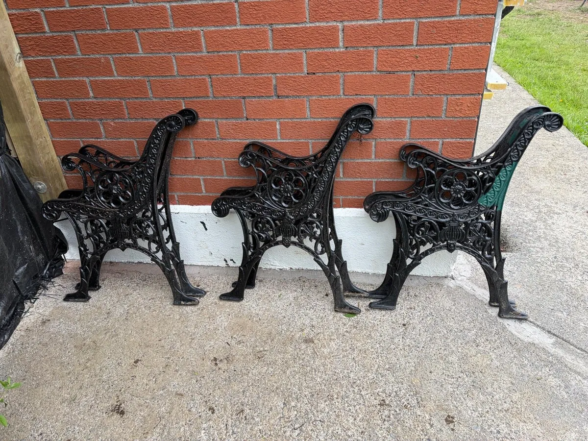3 x matching heavy cast iron bench ends - Image 1