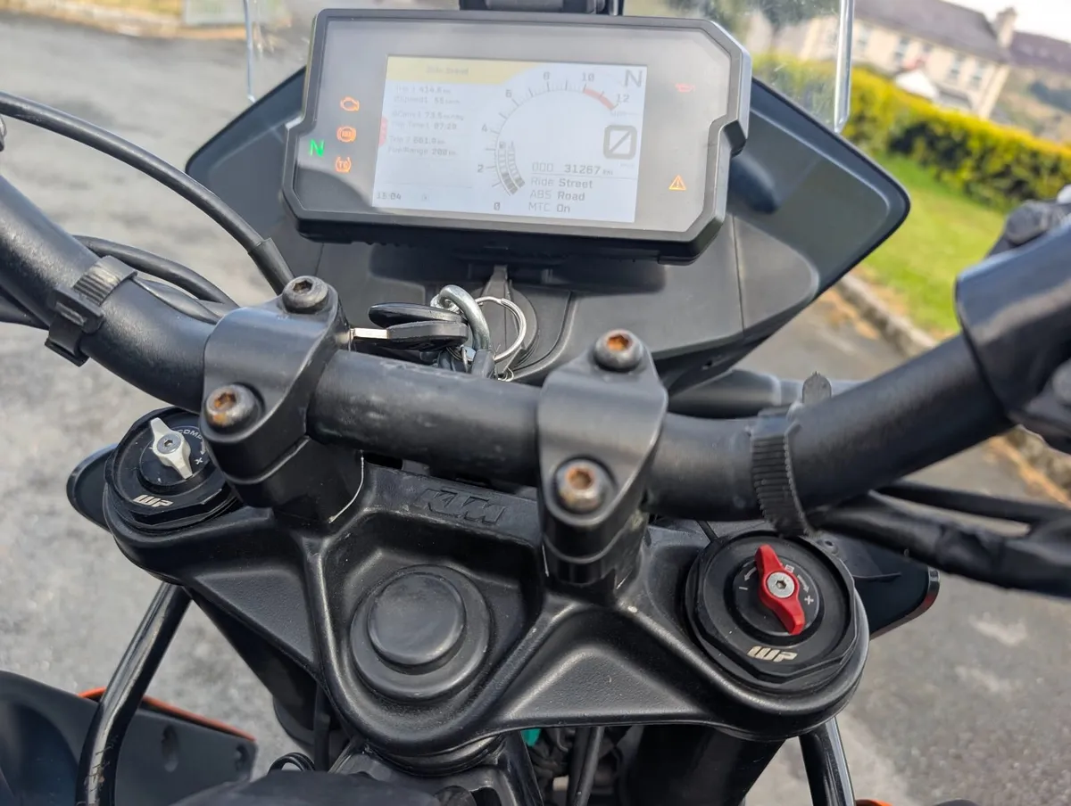 KTM 390 2023 - Image 2
