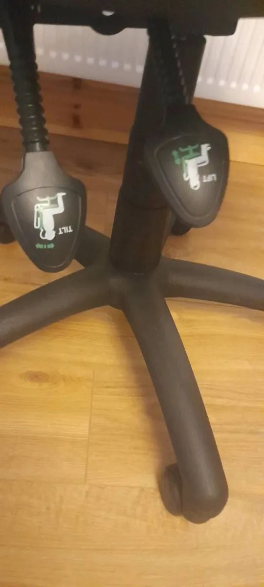 Office chair never used - Image 3