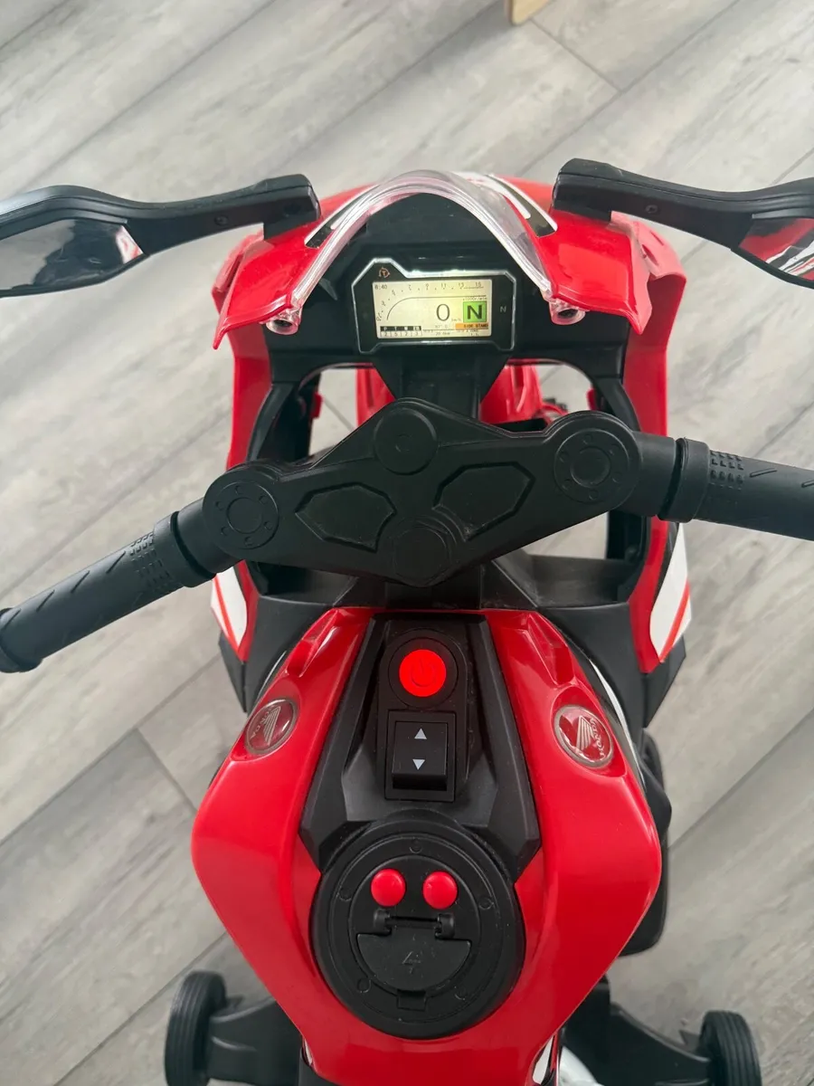 Honda electric ride on - Image 2