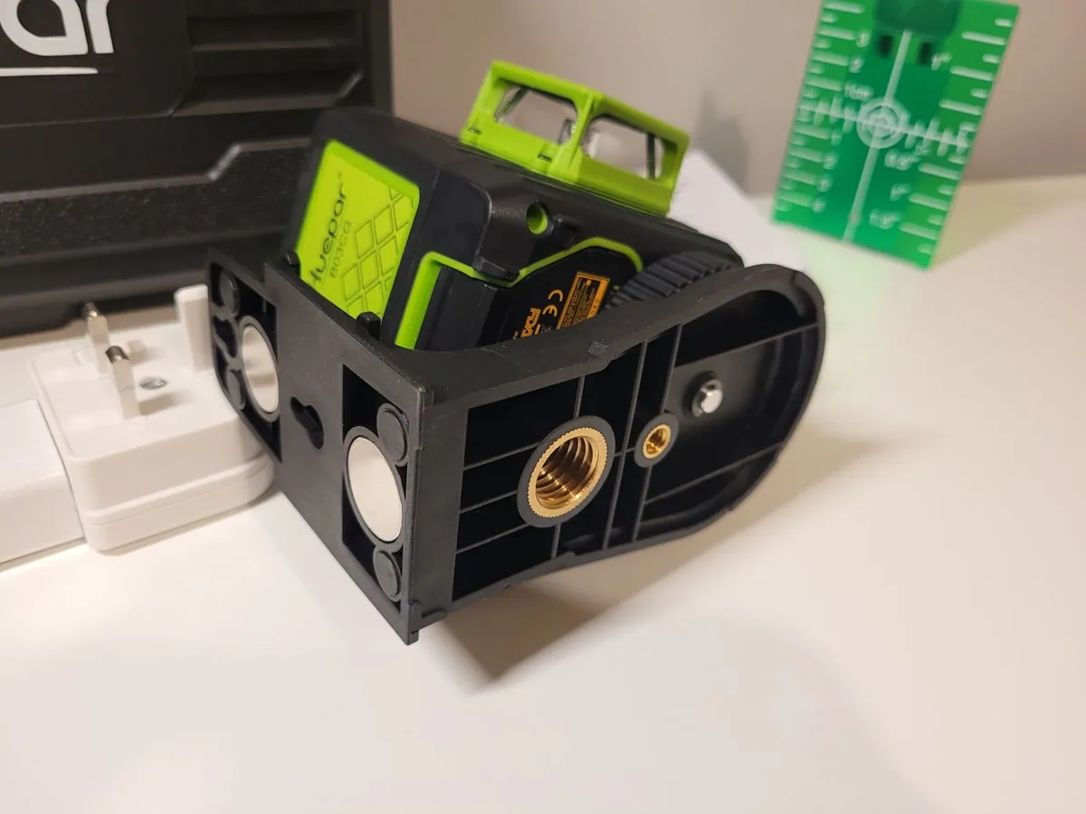 New Self-levelling green laser level  3x360 - Image 4