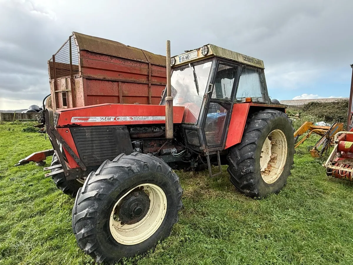 farm machinery - Image 1