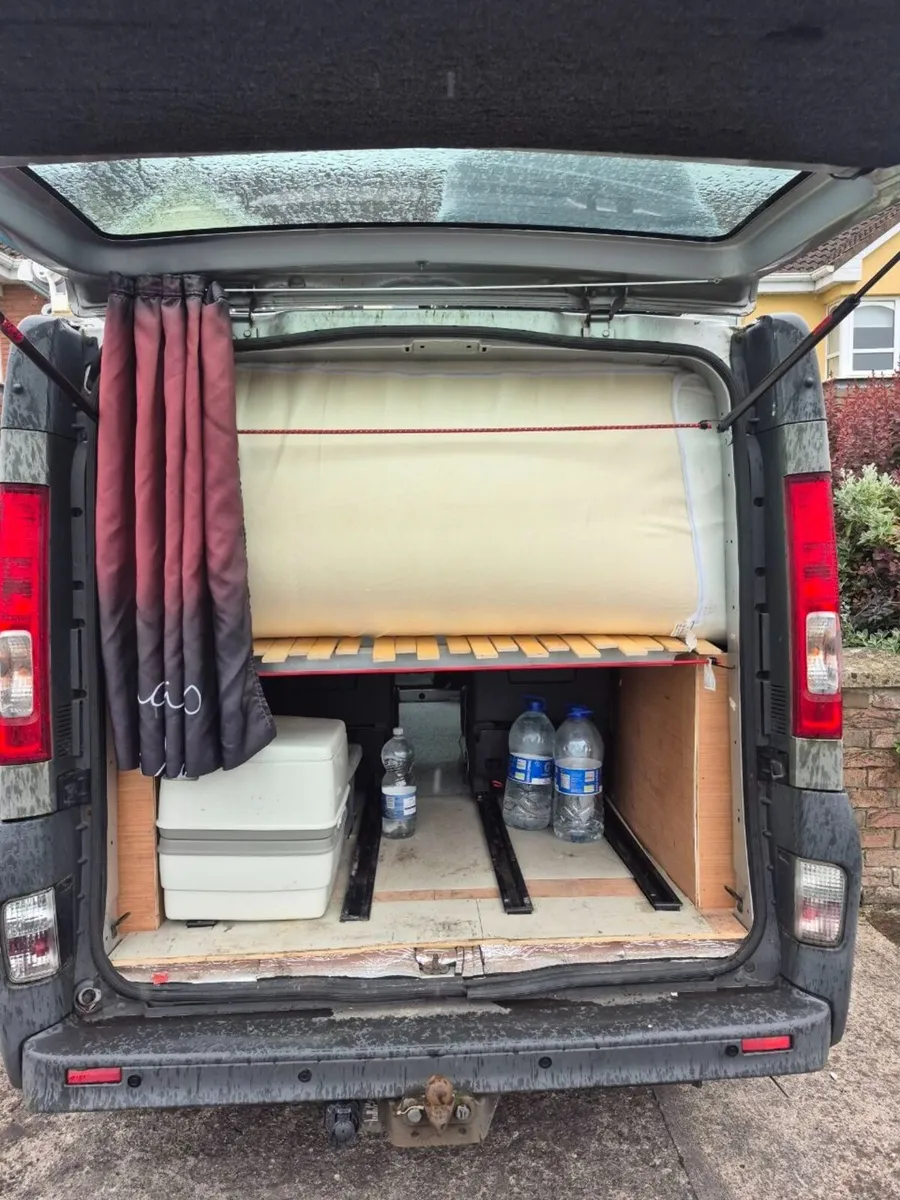 Renault Trafic Campervan – DOE 02/27 | Tax 04/27 | - Image 4