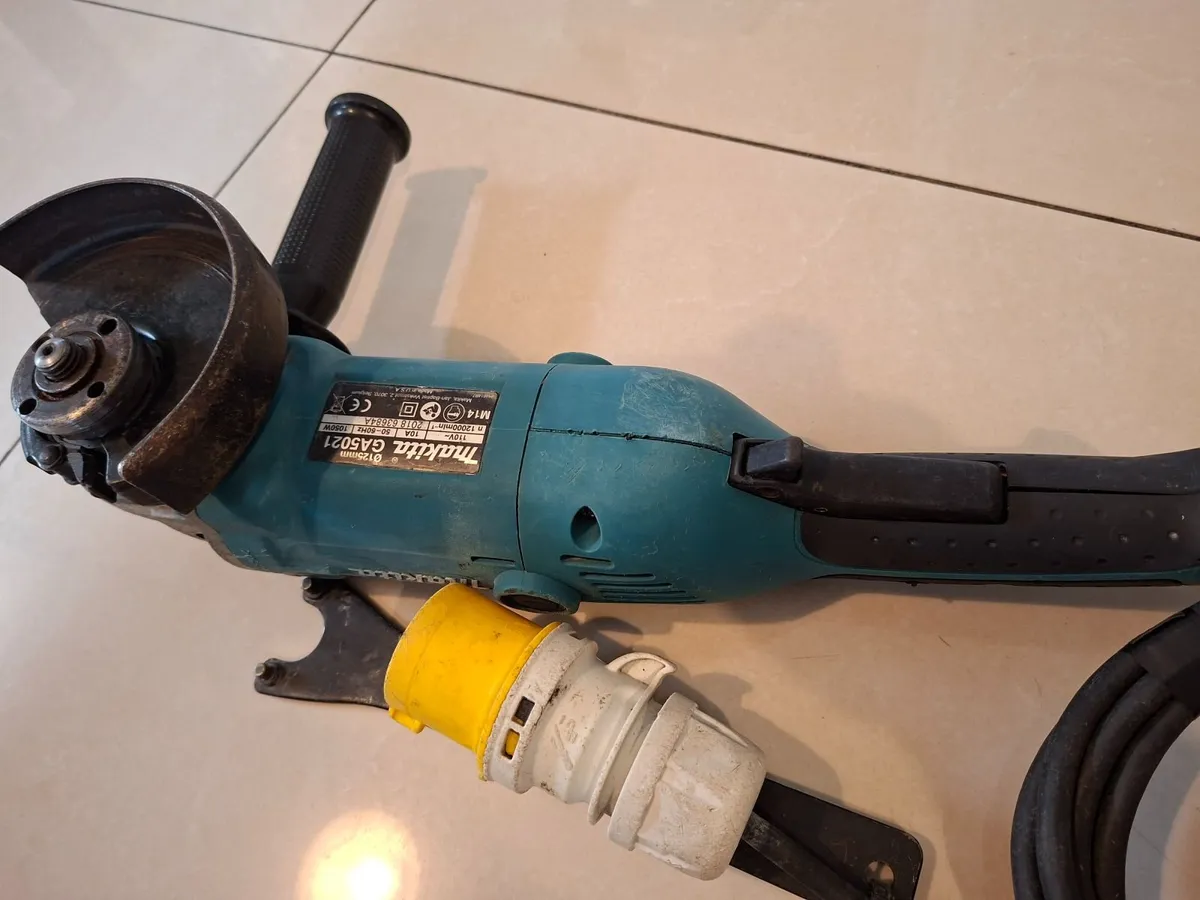 Makita GA5021 125mm Grinder 110v - Image 3