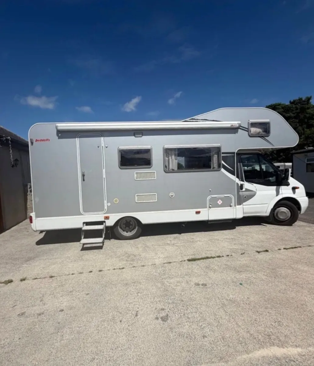 Camper - Image 1