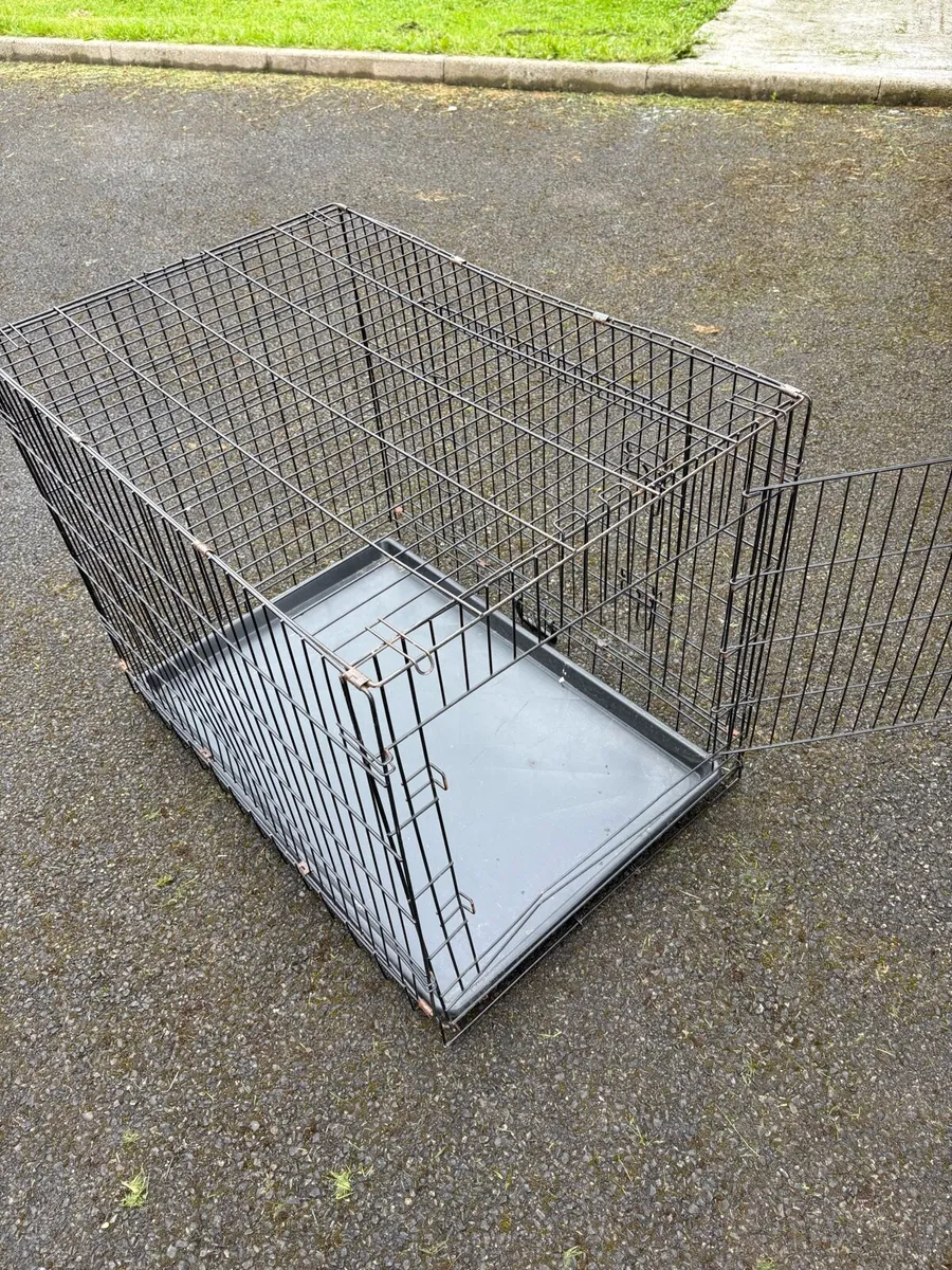 Dog crate - Image 1