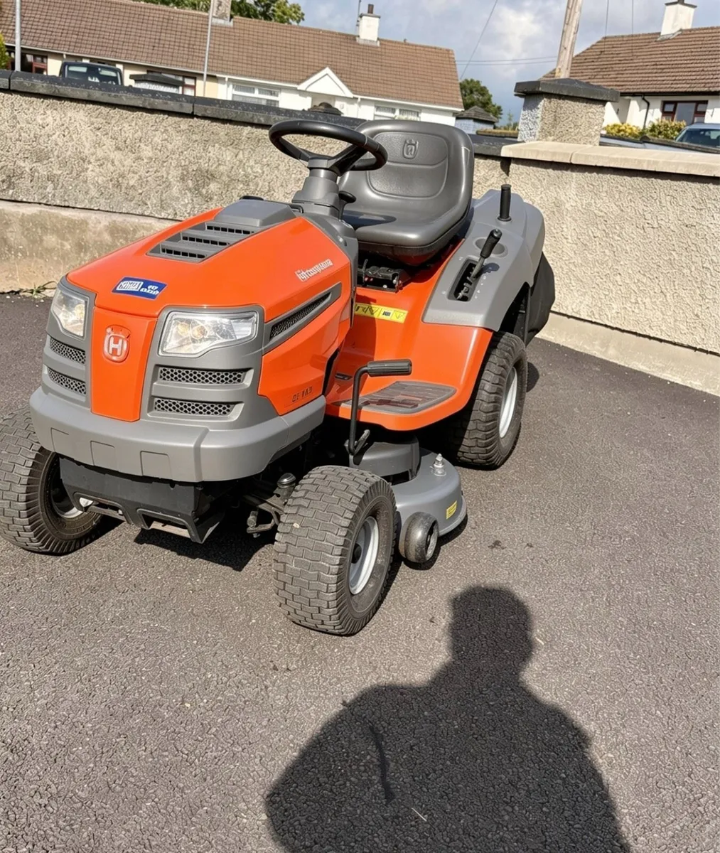 Husqvarna ride on mower - Image 4