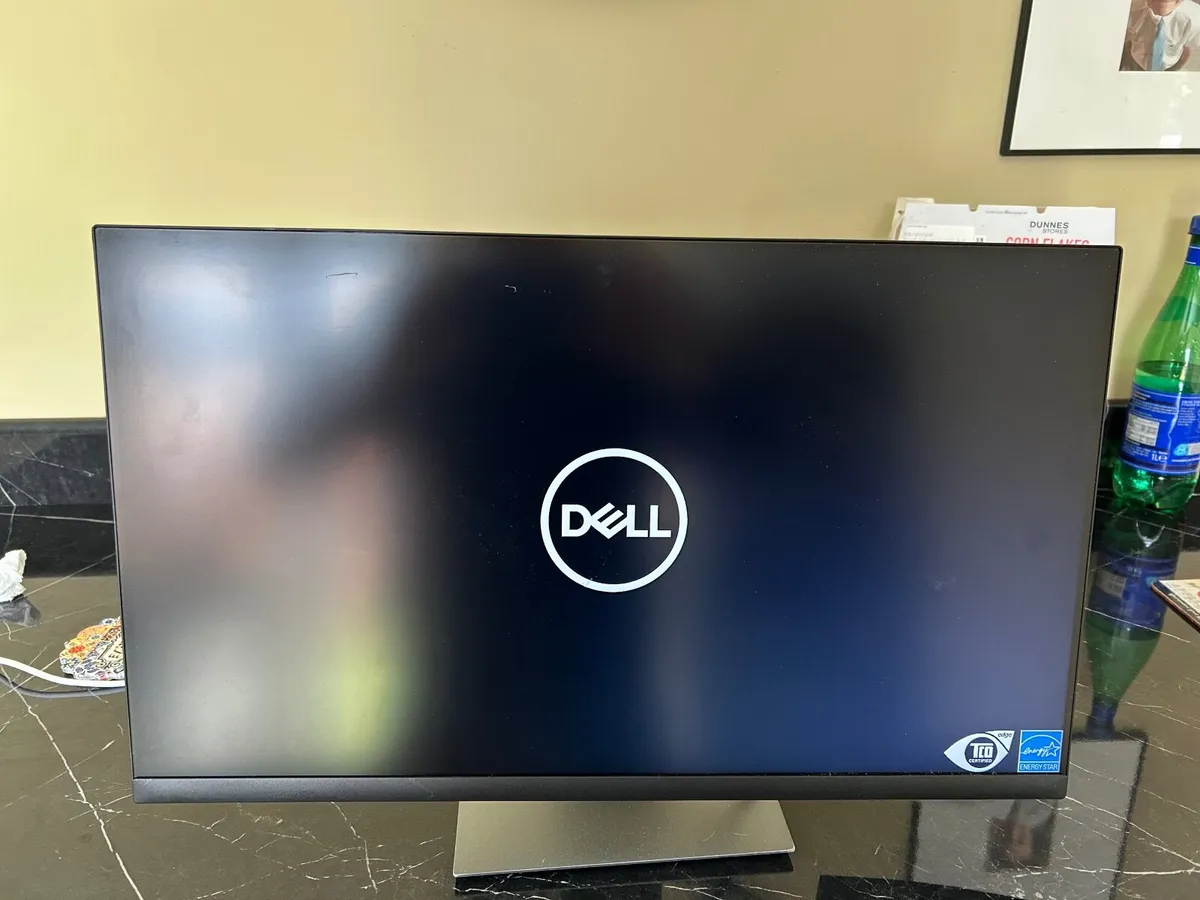 Dell 21 inch flatscreen monitor