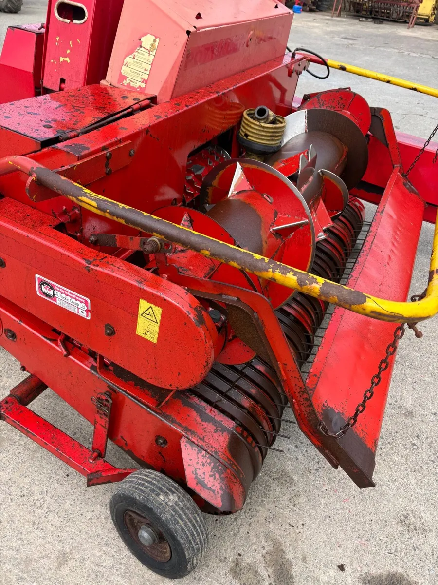 Pottinger MX 6 Silage Harvester - Image 3