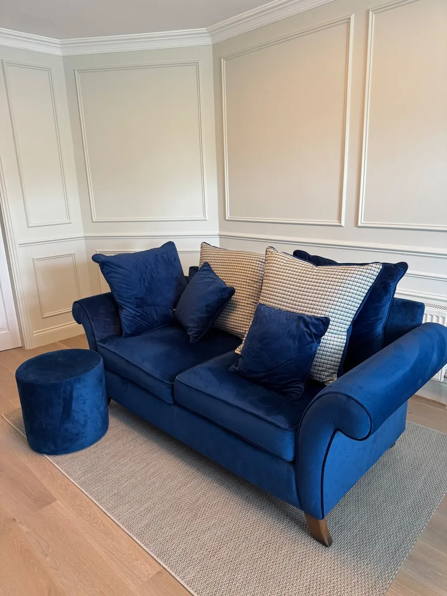 Couch - Image 3