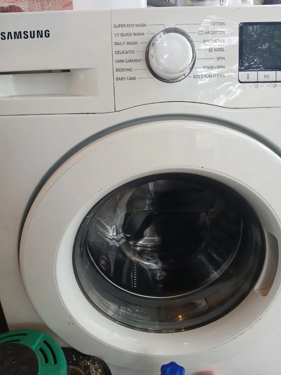 8KG WASHI MACHINE FOR SALE - Image 1