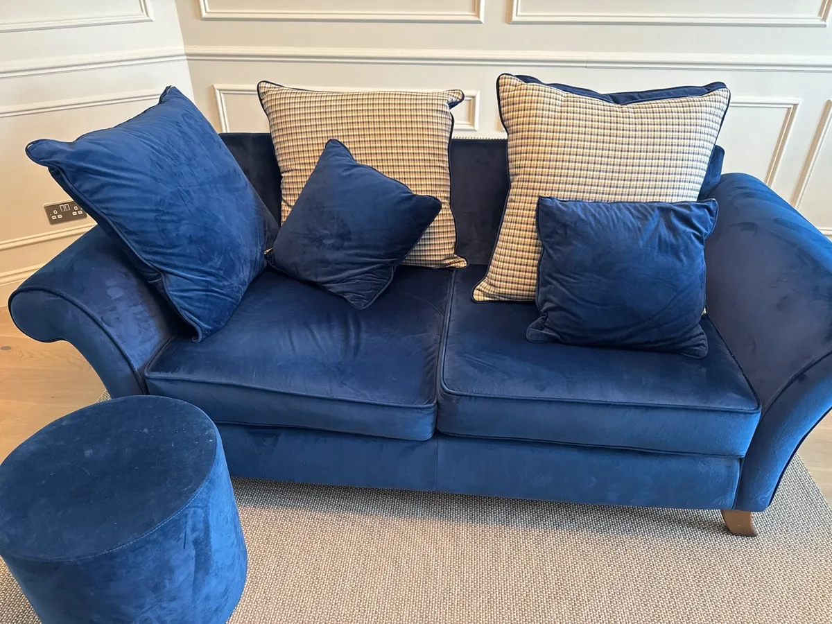 Couch - Image 4