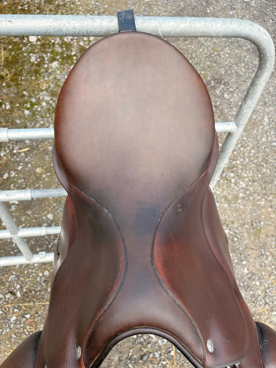 Röösli dressage saddle, 17“ M - Image 4