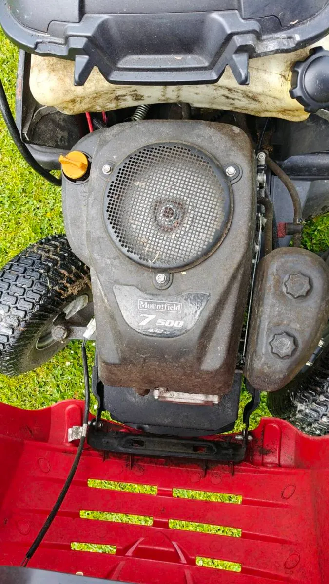 Ride on lawnmower - Image 4