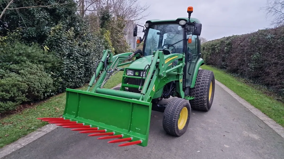 John Deere 50hp Compact Tractor with Loader - Image 1