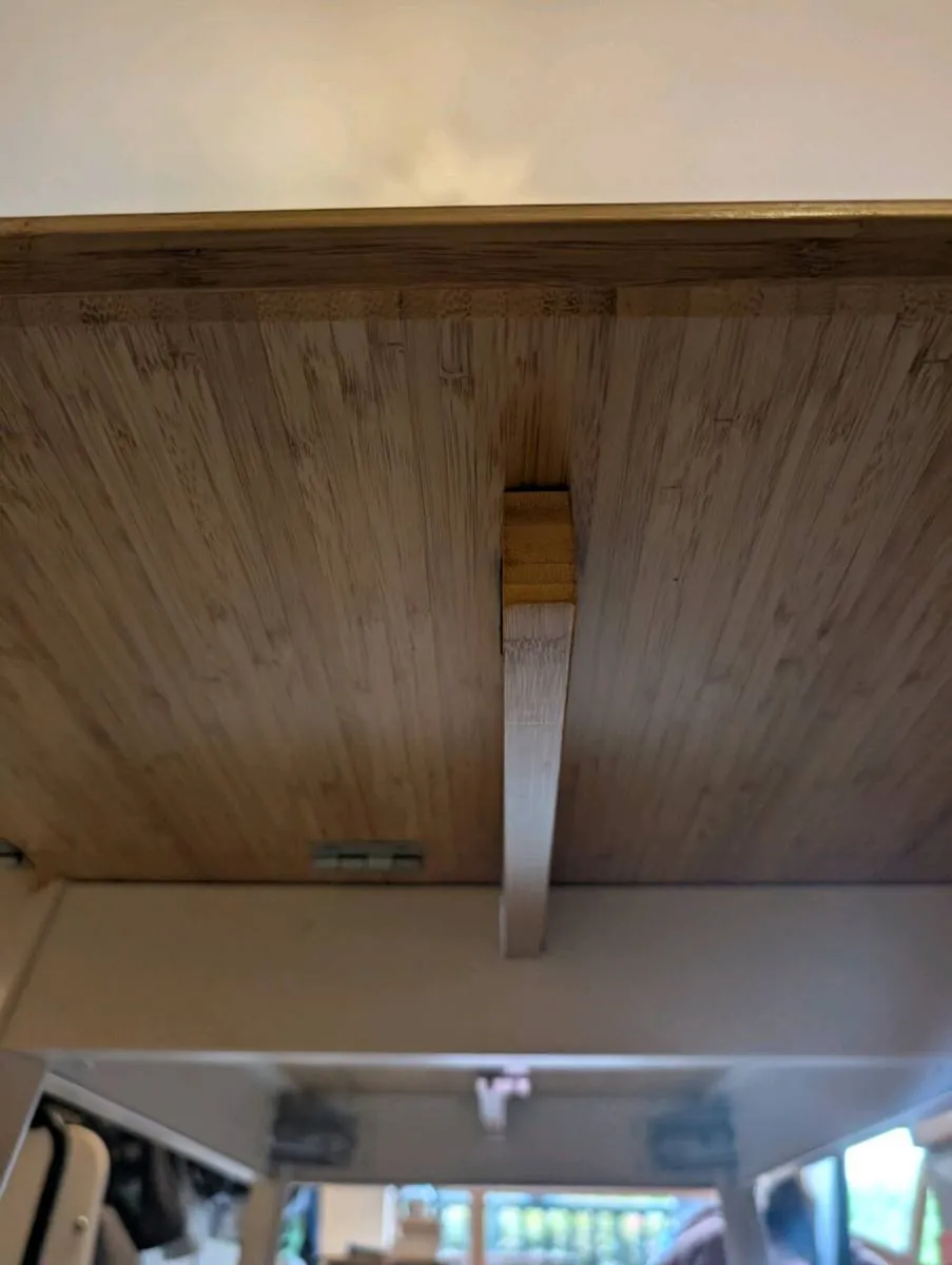 Kitchen table - Image 4
