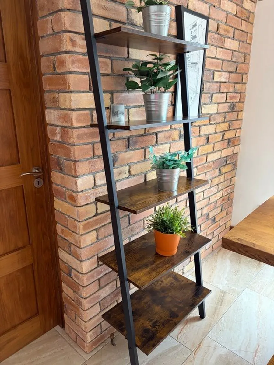 Ladder Shelf - Image 1