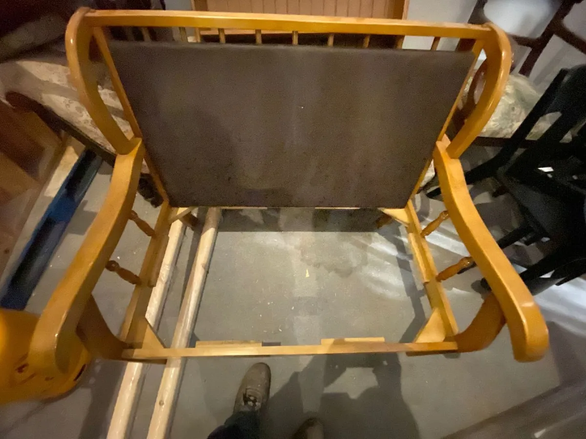 Small Two Seater Settee - Image 4