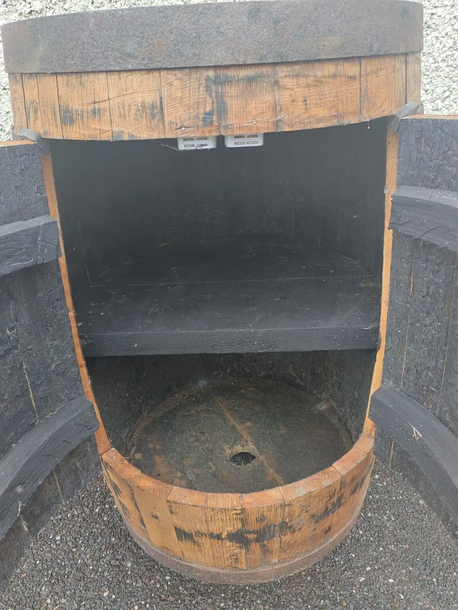 Whiskey barrel drinks cabinet - Image 3