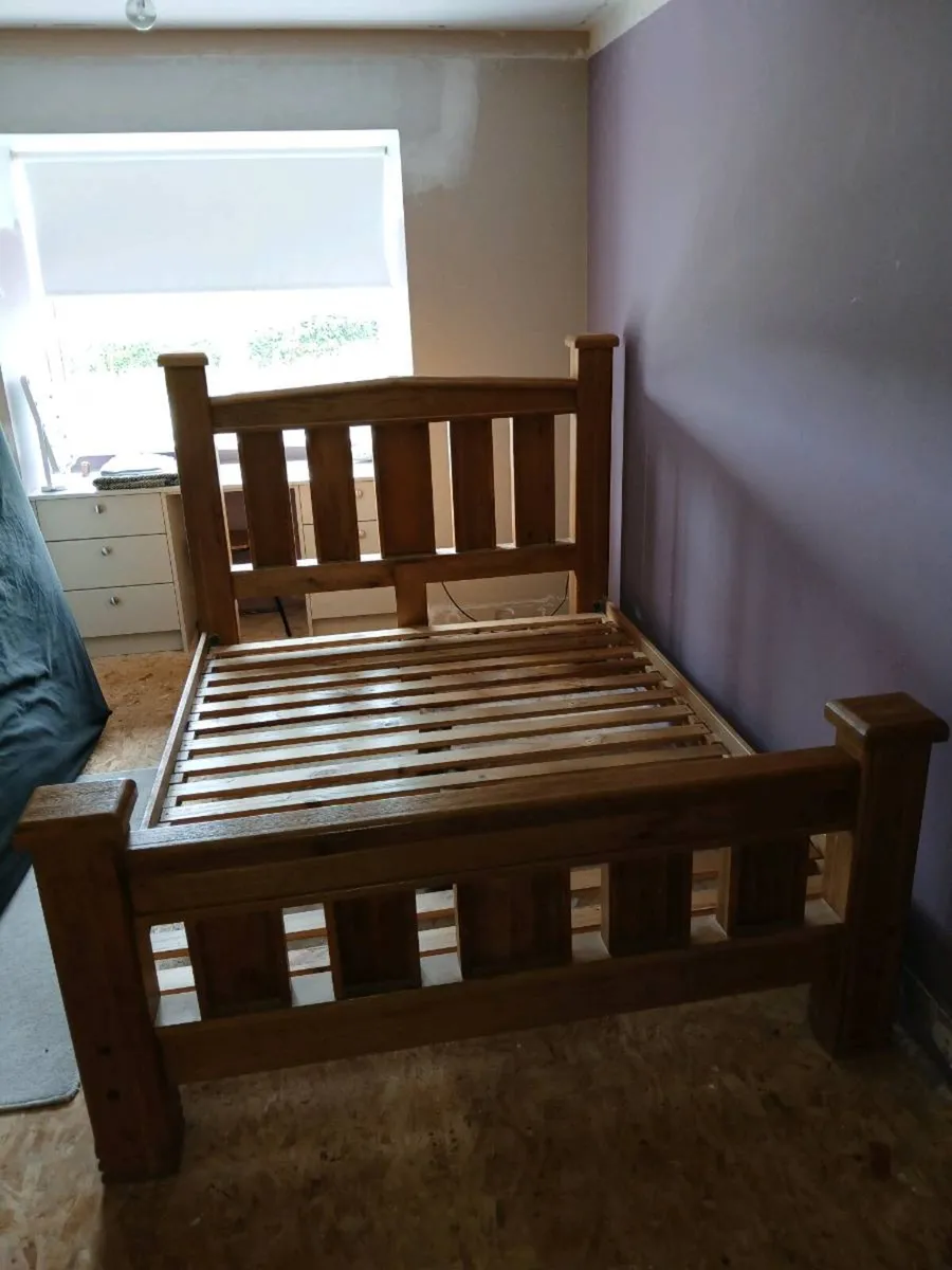 King size oak bed - Image 2