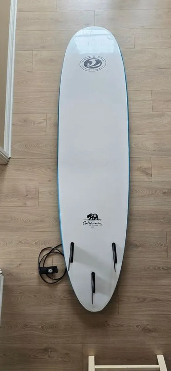 California boarding company surfboard - Image 4