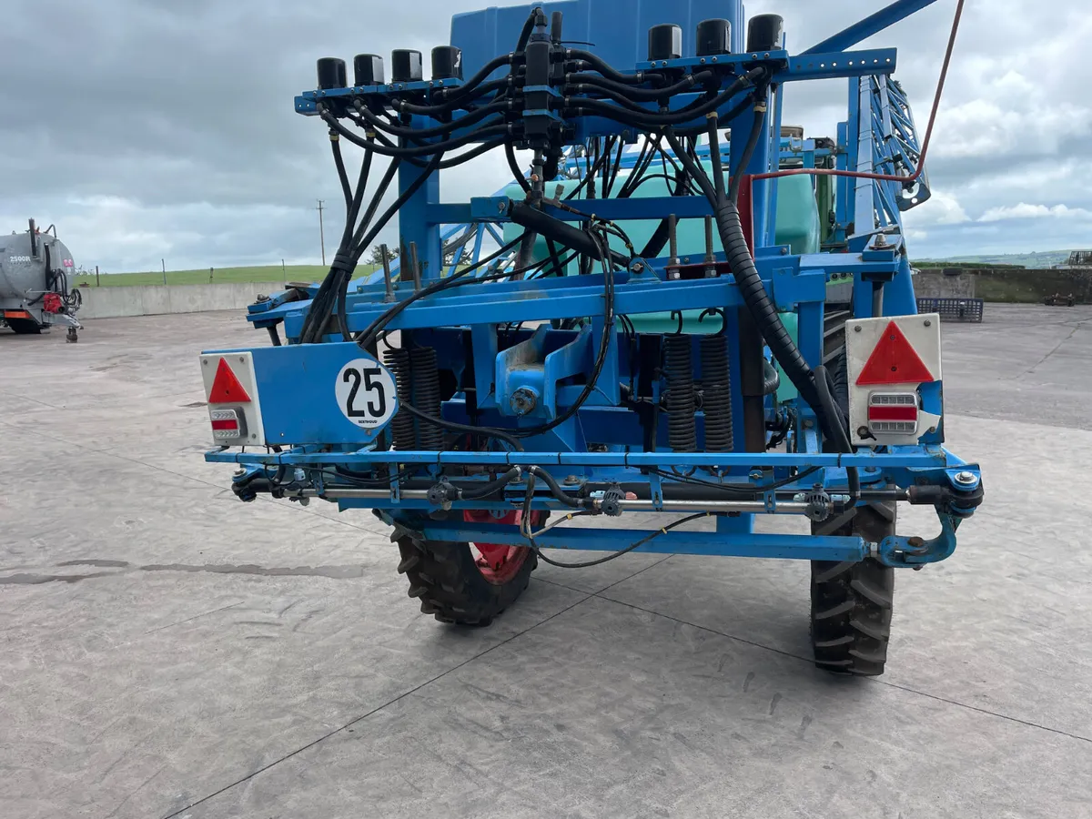 Berthoud major 32 … 24m sprayer - Image 3