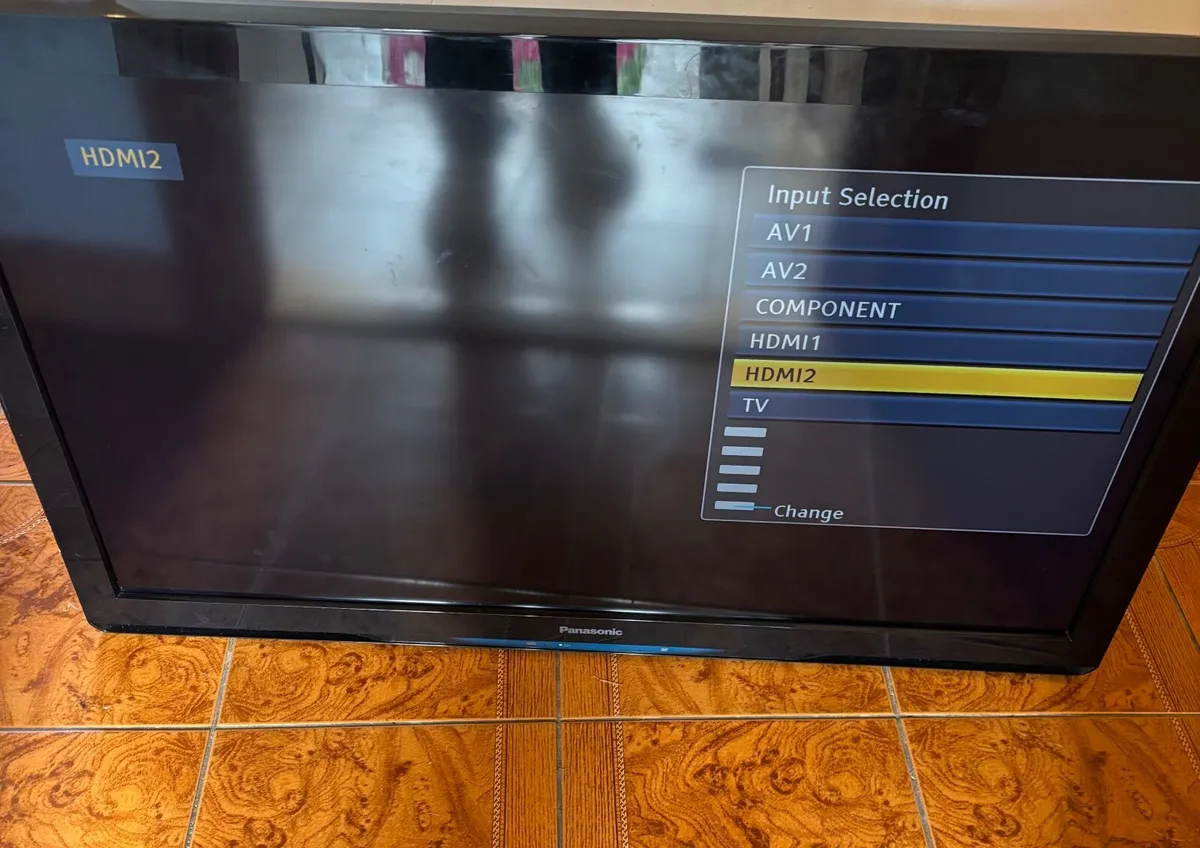 47inch Panasonic Viera Full HD (1 080p) LED LCD TV - Image 1