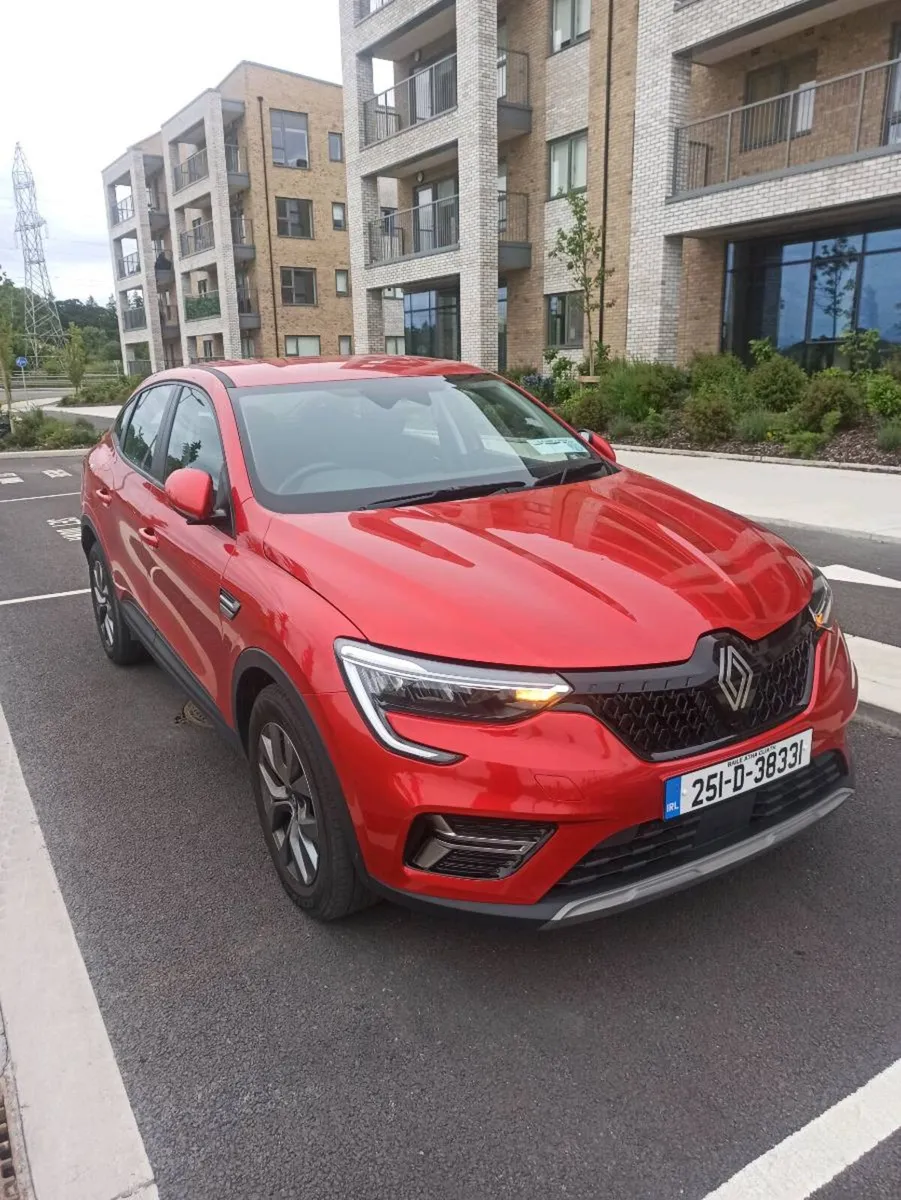 2025 Renault Arkana TCE 140 AUTO - Image 1