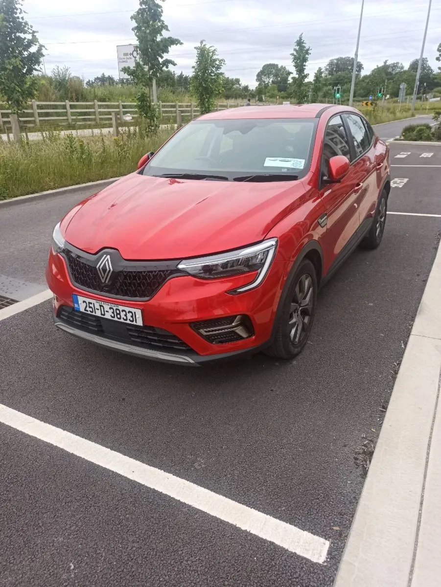 2025 Renault Arkana TCE 140 AUTO - Image 2