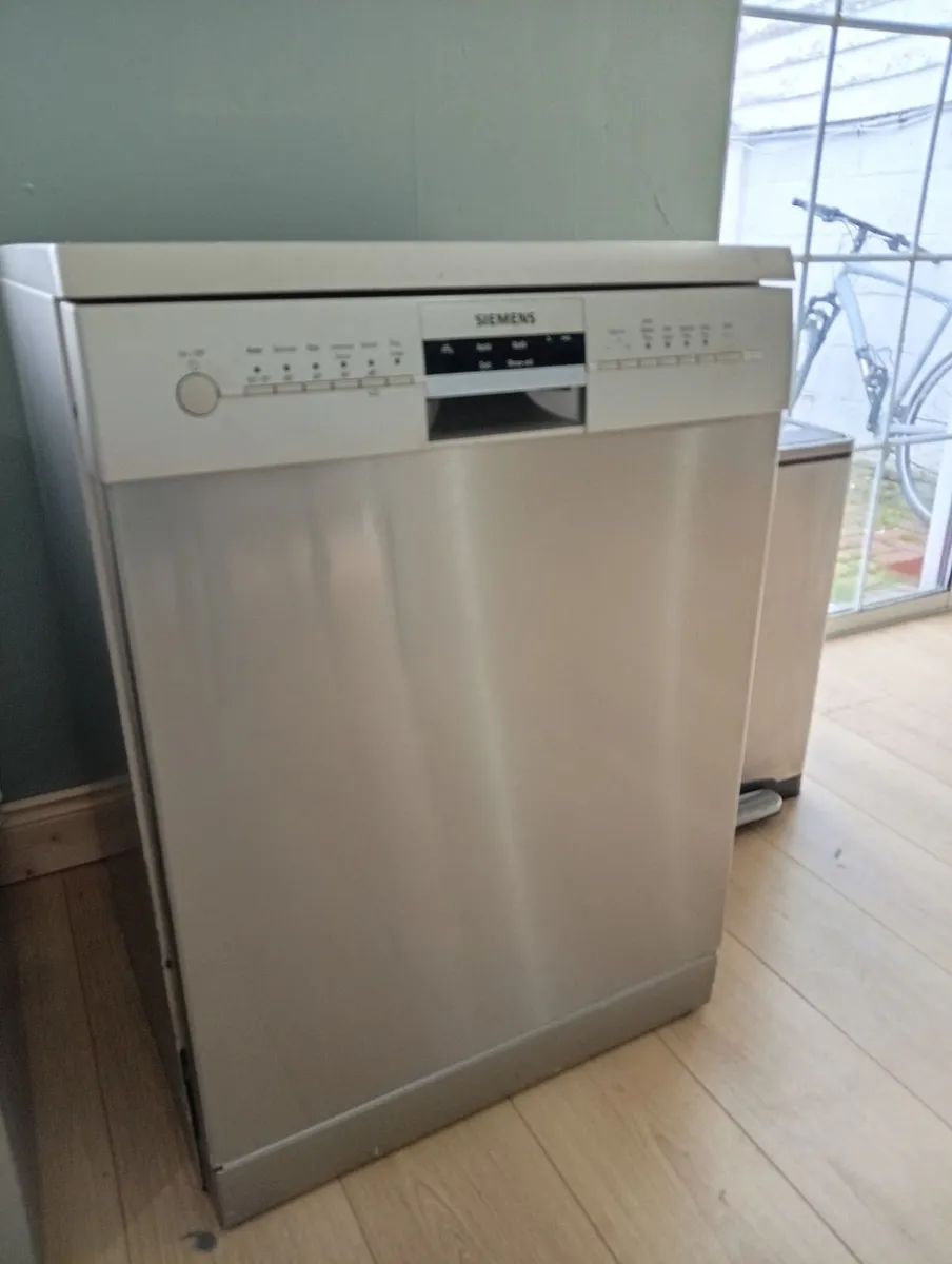 Dishwasher (Siemens) - Image 1