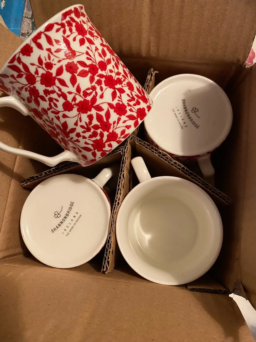 Mugs x 4 - Image 1
