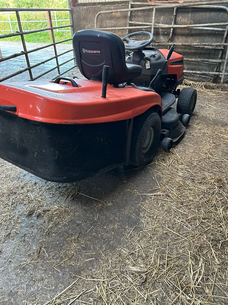 Husqvarna Ride on lawnmower - Image 2