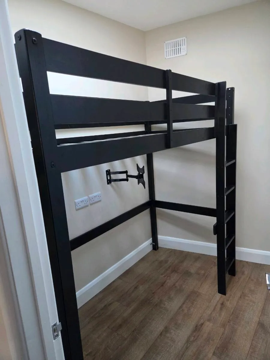 Bunk bed pine - Image 1