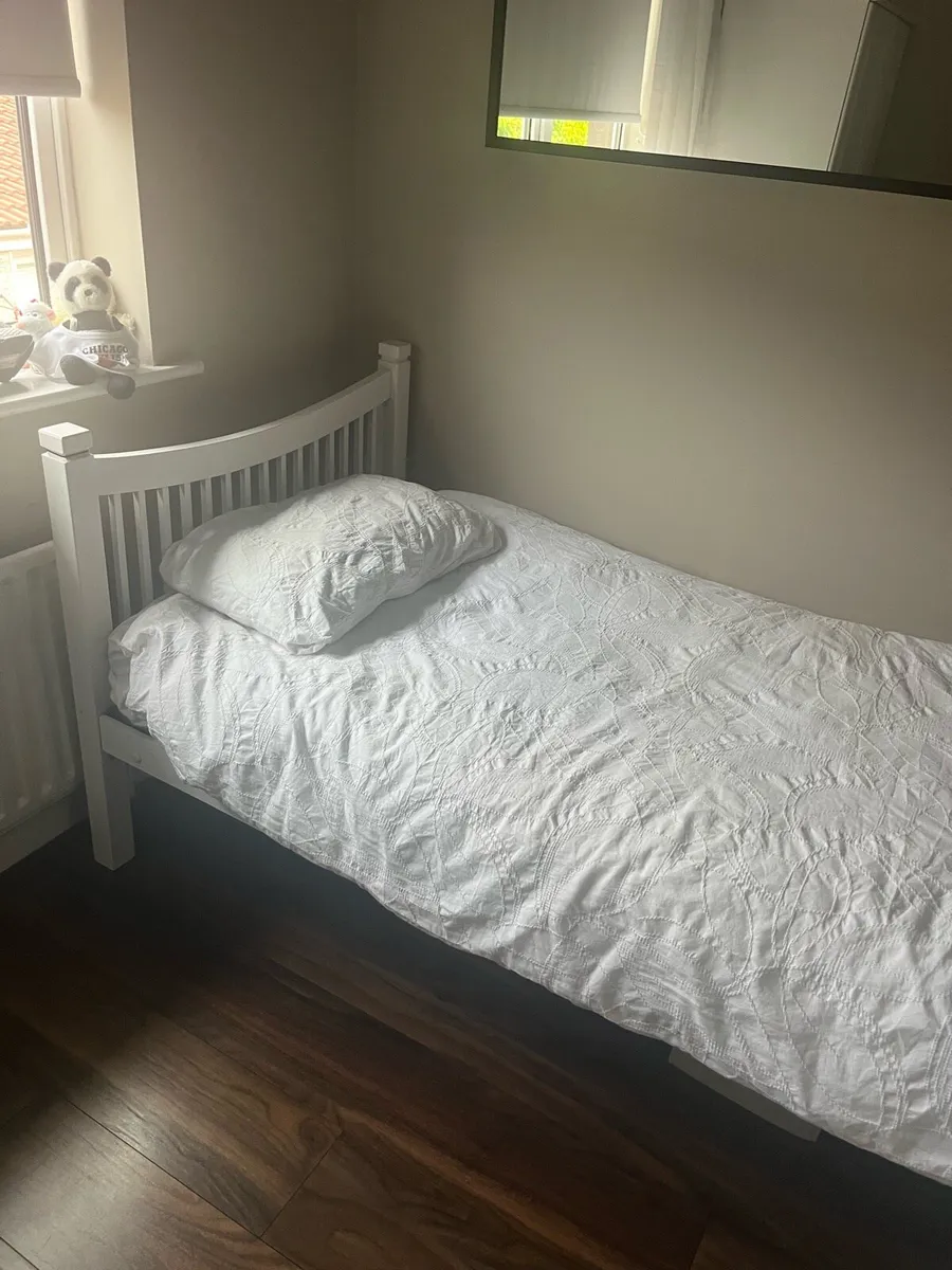 Single bed - Image 3