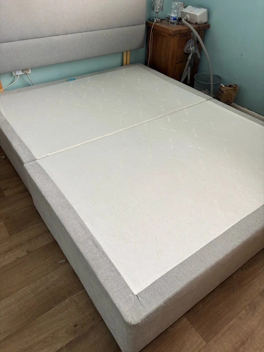 Beds - Image 1