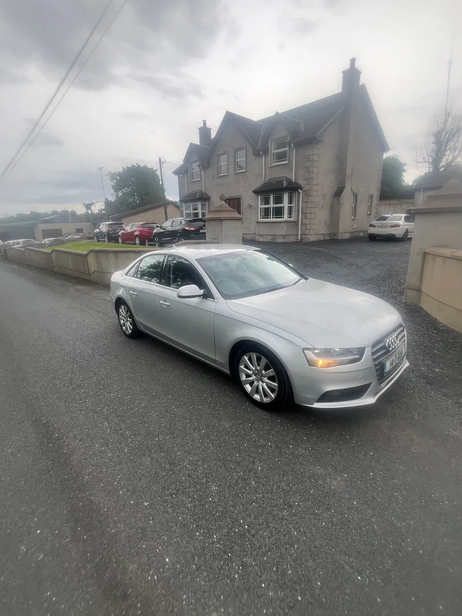 Audi A4 2.0tdi Auto - Image 3