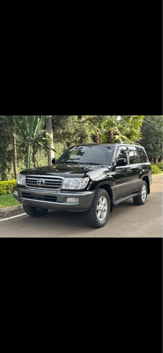 Toyota Landcruiser Amazon 100 - Image 1