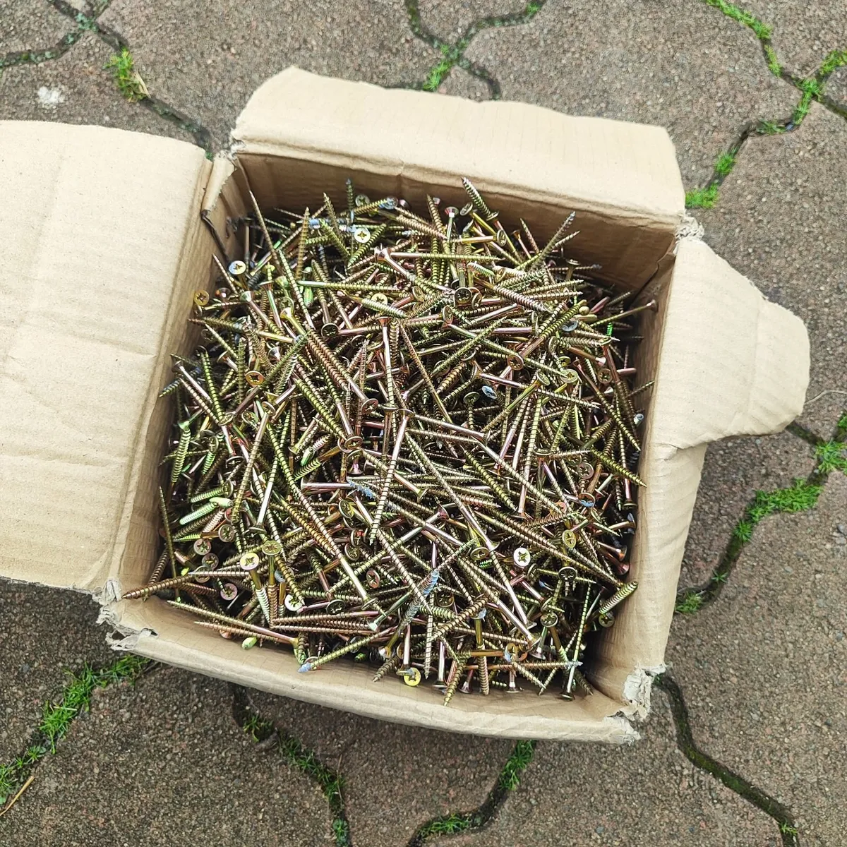 70mm Screws - Image 1
