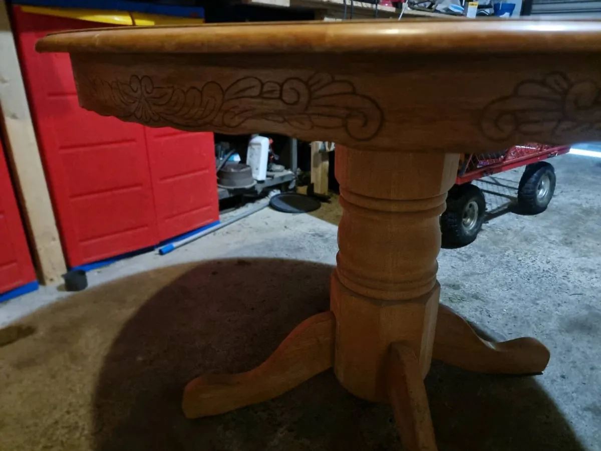 Solid wood 6 seater dining table - Image 2