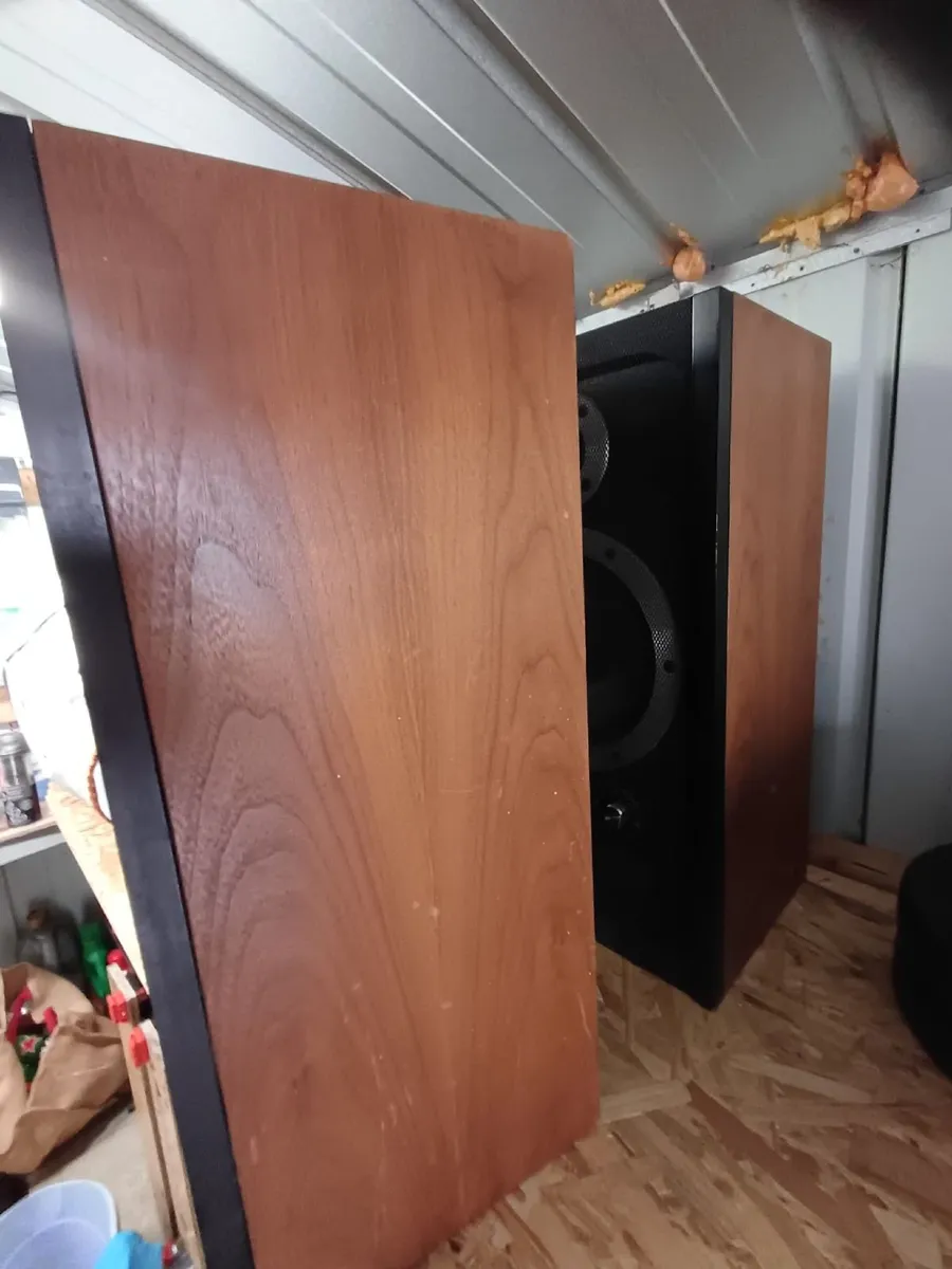 2 Wharfdale stereo speaker's - Image 2