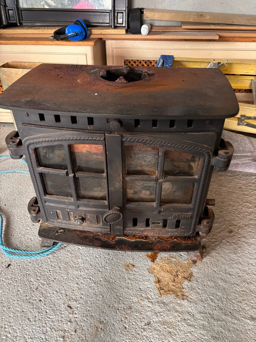 Stove - Image 1