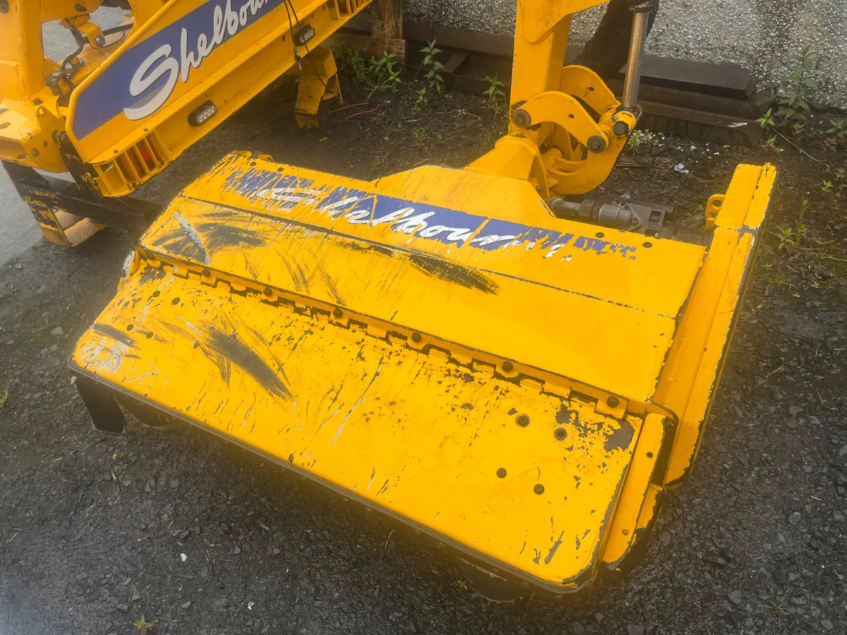 Used Shelbourne Reynolds 760T Hedgecutter - Image 3