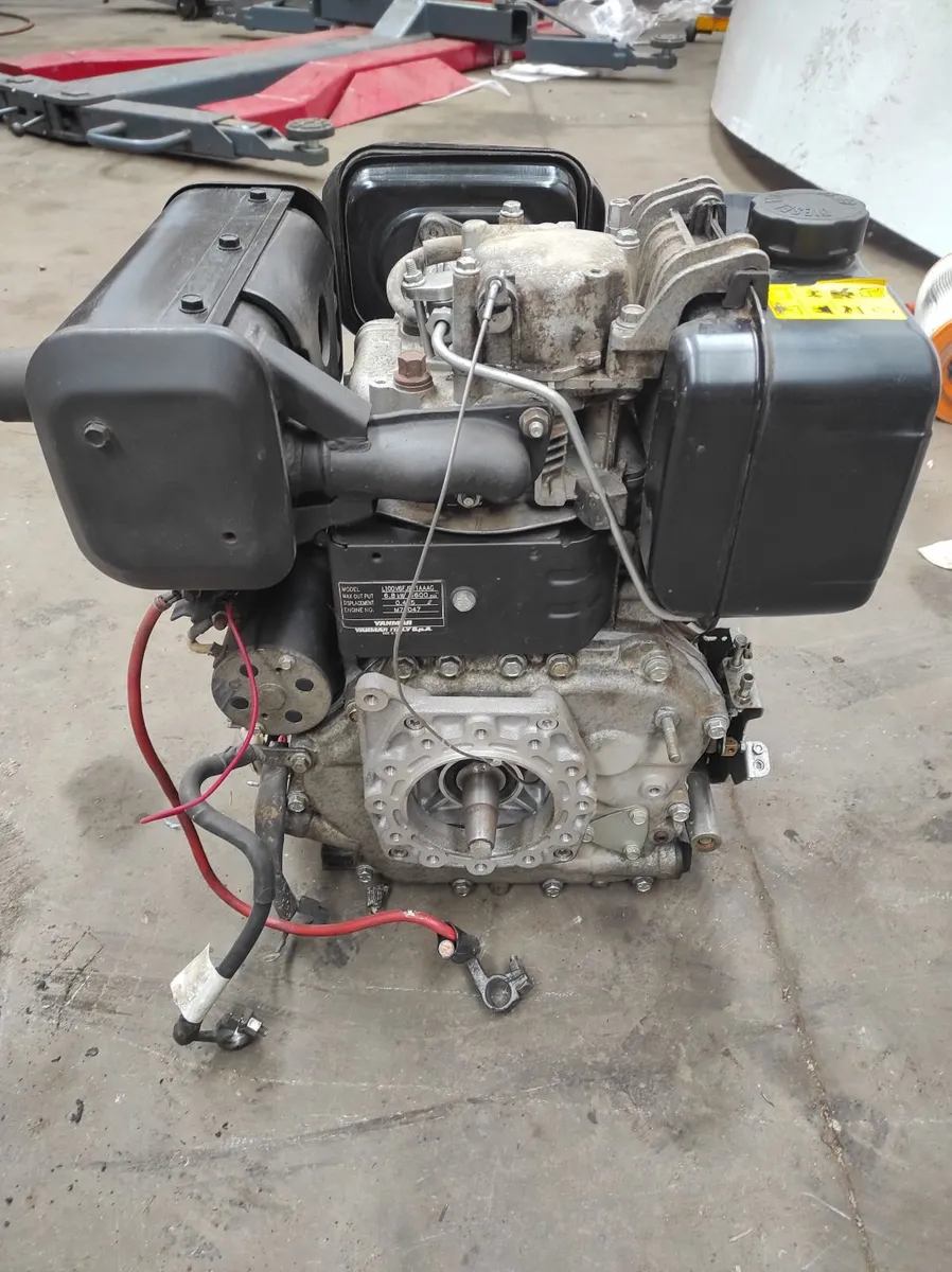 Yanmar L100V engine in good, running condition - Image 3