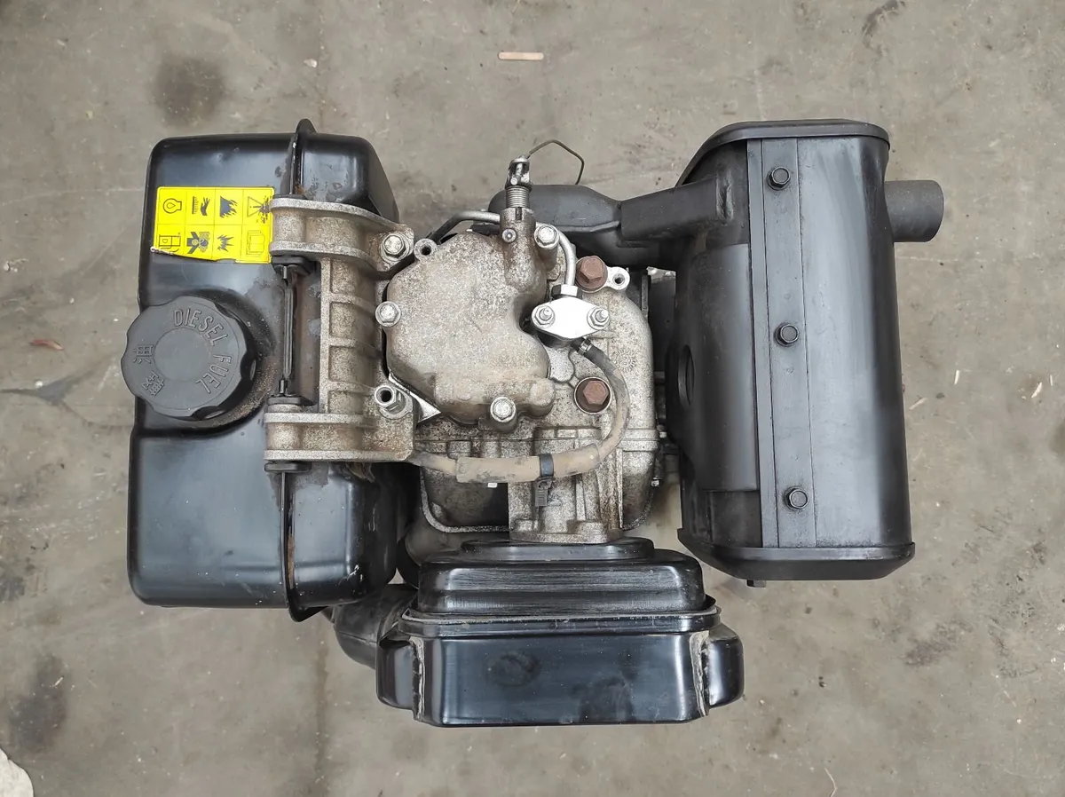 Yanmar L100V engine in good, running condition - Image 4