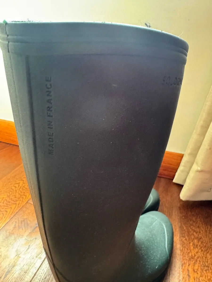 Wellingtons - Image 3