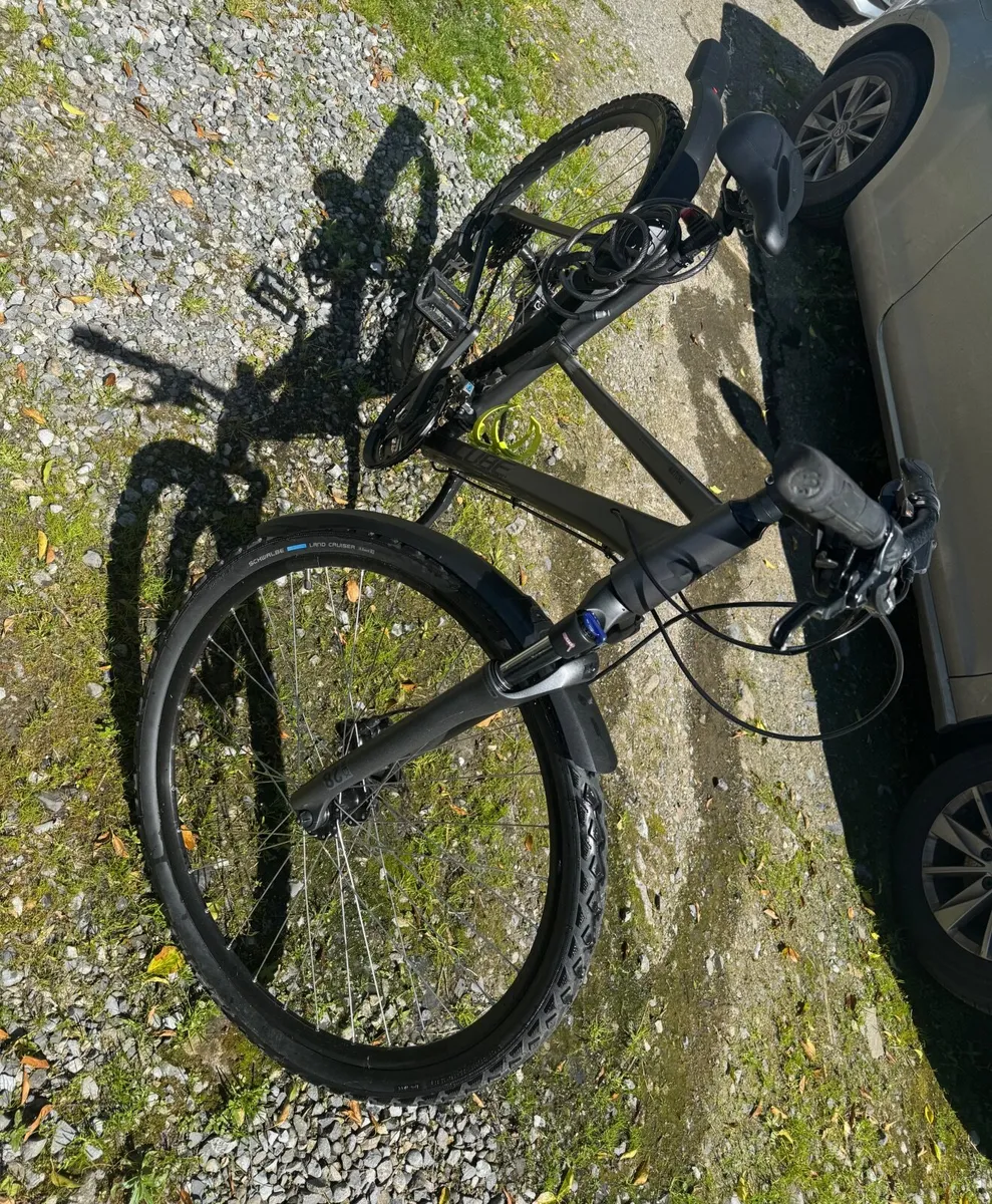 Hybrid Bike - Image 2