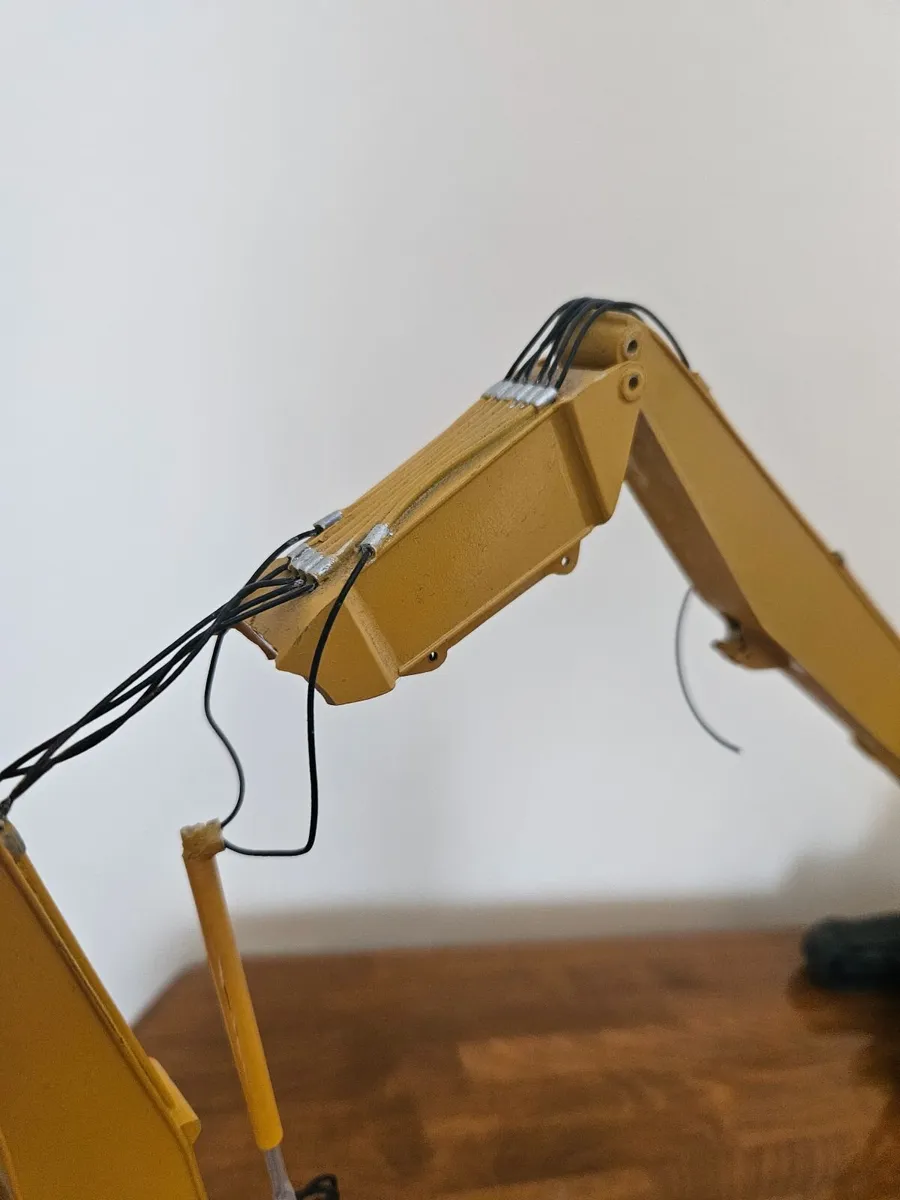 Corgi Joal Komatsu Demolition Excavator 1.32 Code3 - Image 2