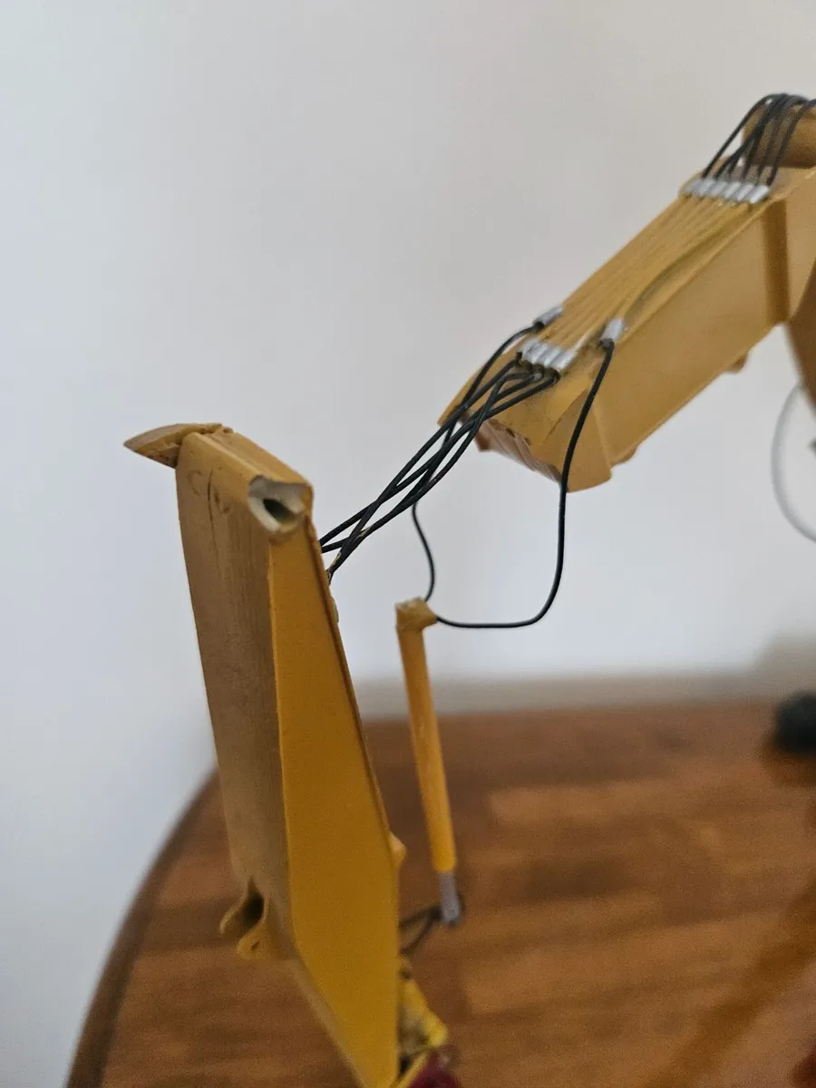 Corgi Joal Komatsu Demolition Excavator 1.32 Code3 - Image 4